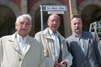 von links nach rechts sind Manfred Menzel, Peter Wald und Lothar Pollähne